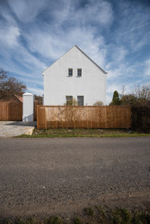 Skvadra architekti - Přestavba stavení v severních Čechách: Rekonstrukce starého domu zohlednila mnohé originální prvky