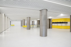 Čerstvě zrekonstruovaná UTB aula ve Zlíně od Evy Jiřičné (Al - Design)