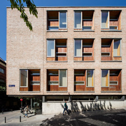 Dostavba kostela San Fernando v Madridu od José I. Linazasora