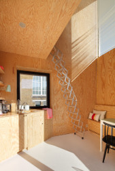 Přestavba industriální budovy na rodinný dům v Gentu, NU architectuuratelier