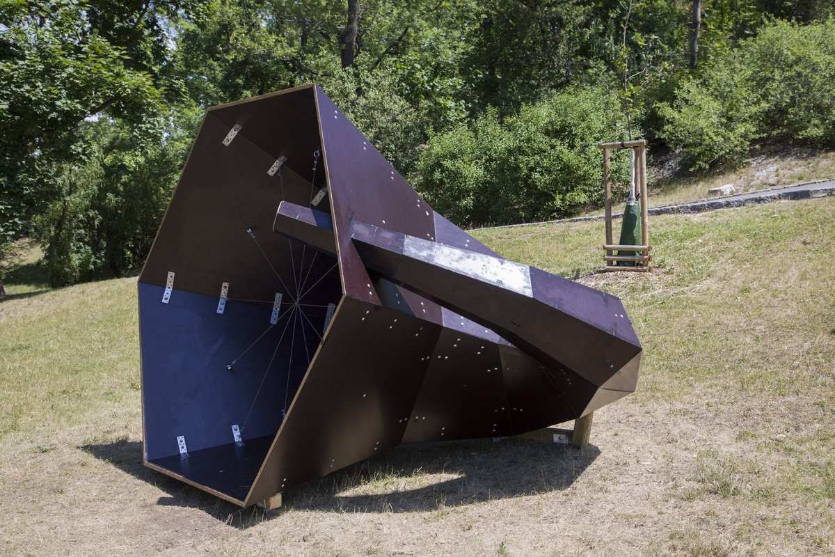 Monolog (in-out)