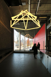 Lustr od Tech-fabrika na motiv Zelené Hory (Horácká multifunkční aréna; Chybik + Kristof)