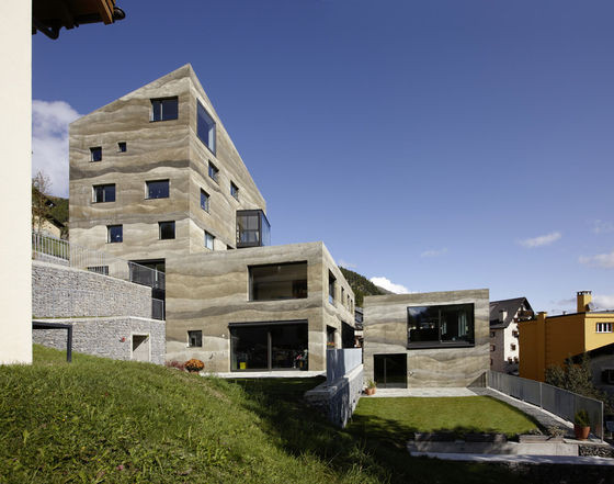 Bytový komplex v Samedanu, Mierta &amp; Kurt Lazzarini Architekten © Ralph Feiner
