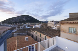 Činžovní dům Carrer Del Sol N° 3, KRESINGS