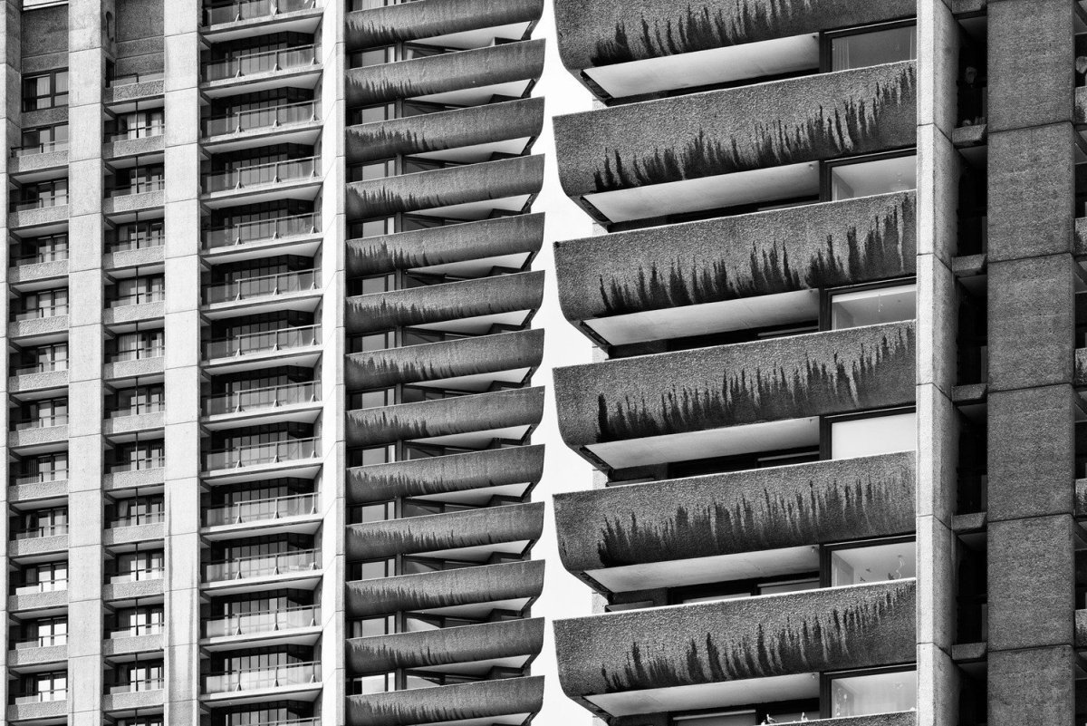 Obytný komplex Barbican Estate od trojice architektů Chemberlain−Powell−Bond z let 1969−1982