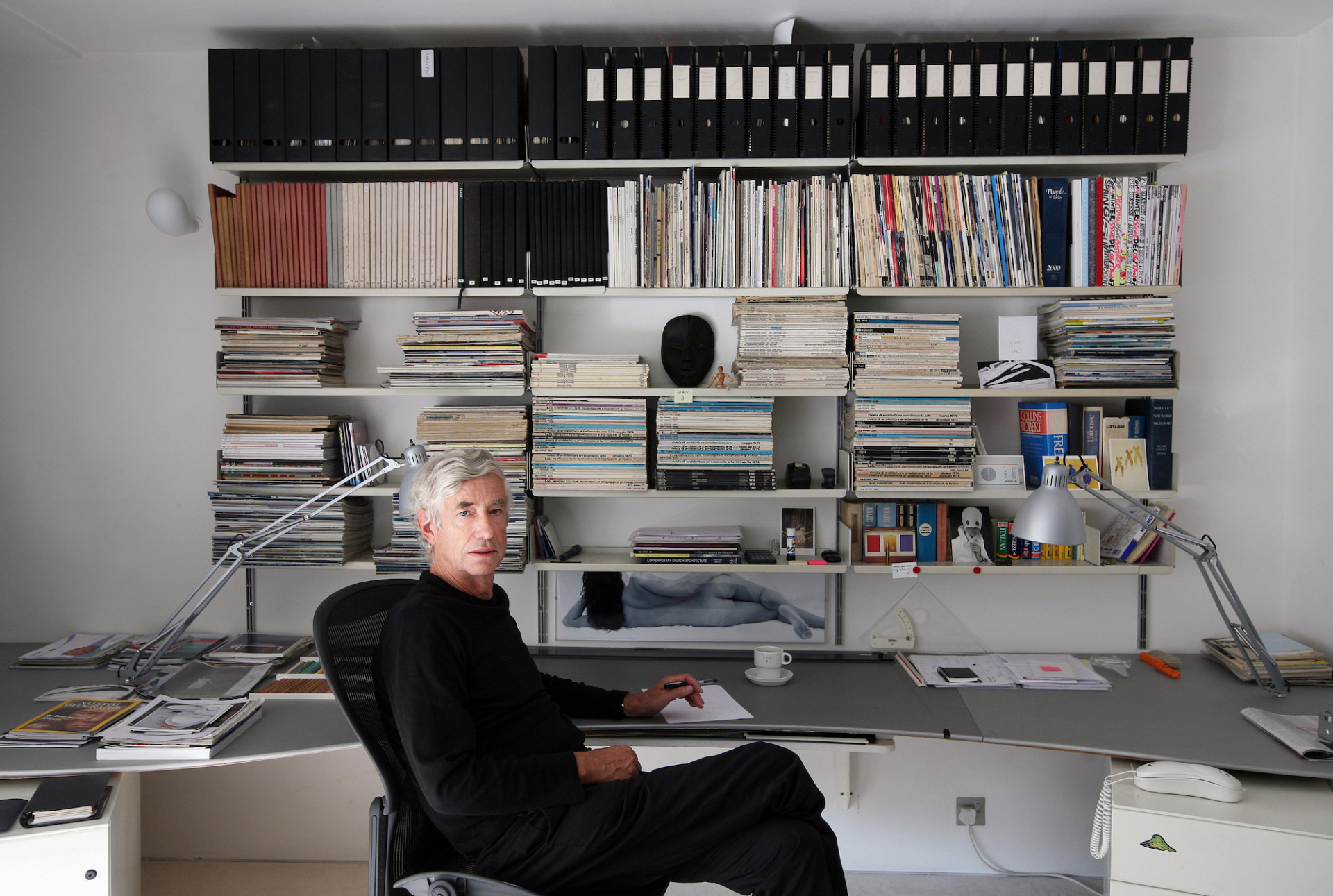 Jan Kaplický si po celý život vedl soukromé deníky, které byly důležitým zdrojem informací monografie.