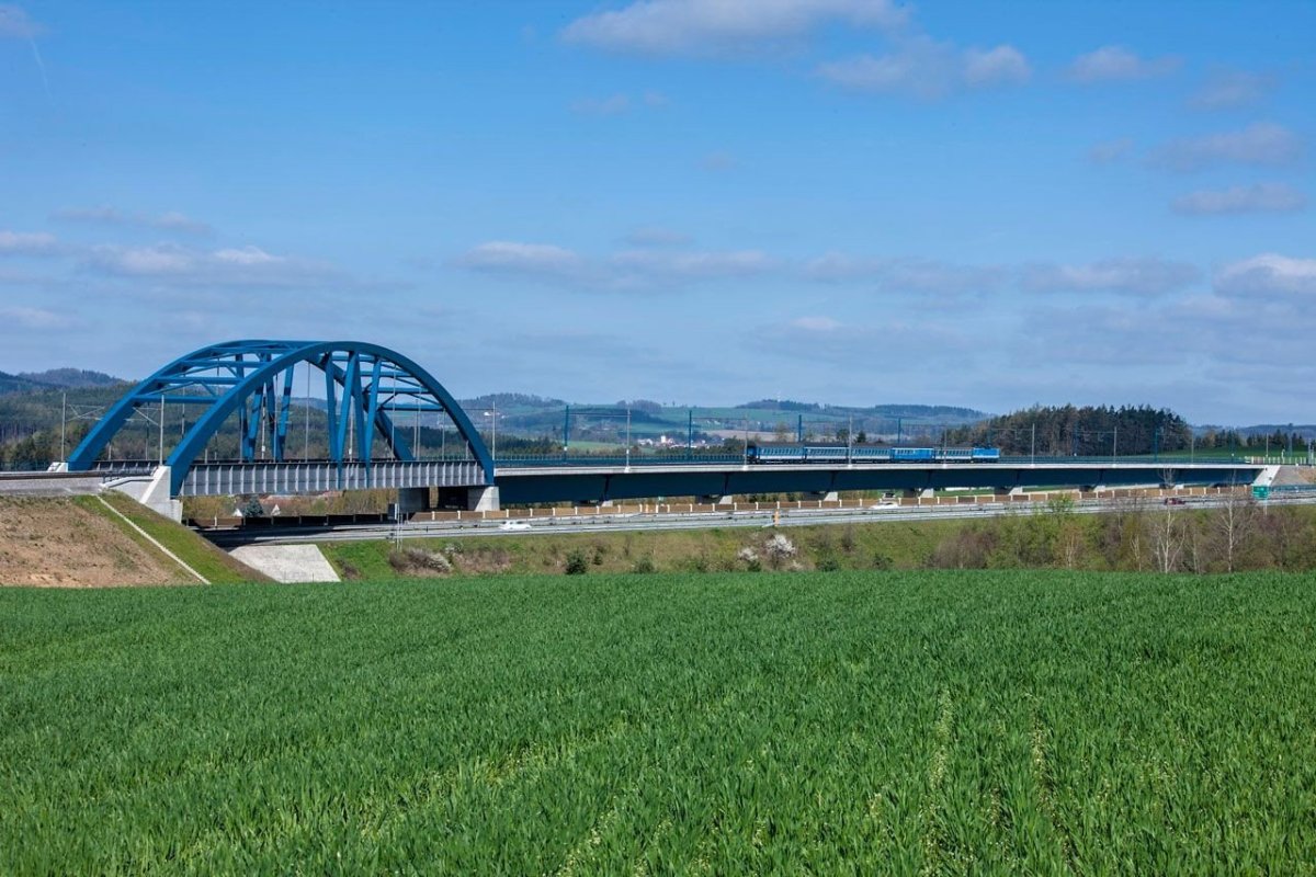 Stavba roku 2016 // SUDOP PRAHA a. s., Modernizace trati Tábor-Sudoměřice – foto