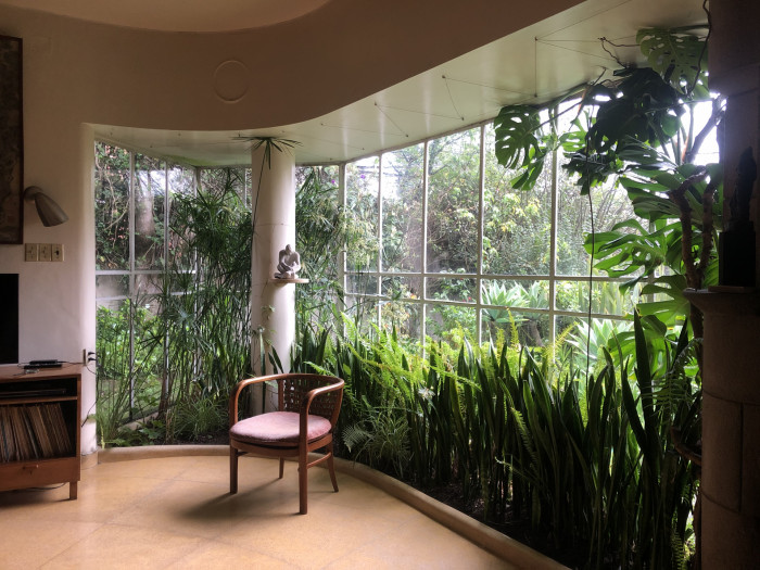 Casa Kohn v Ekvádoru ve čtvrti Mariscal od Karla Kohna