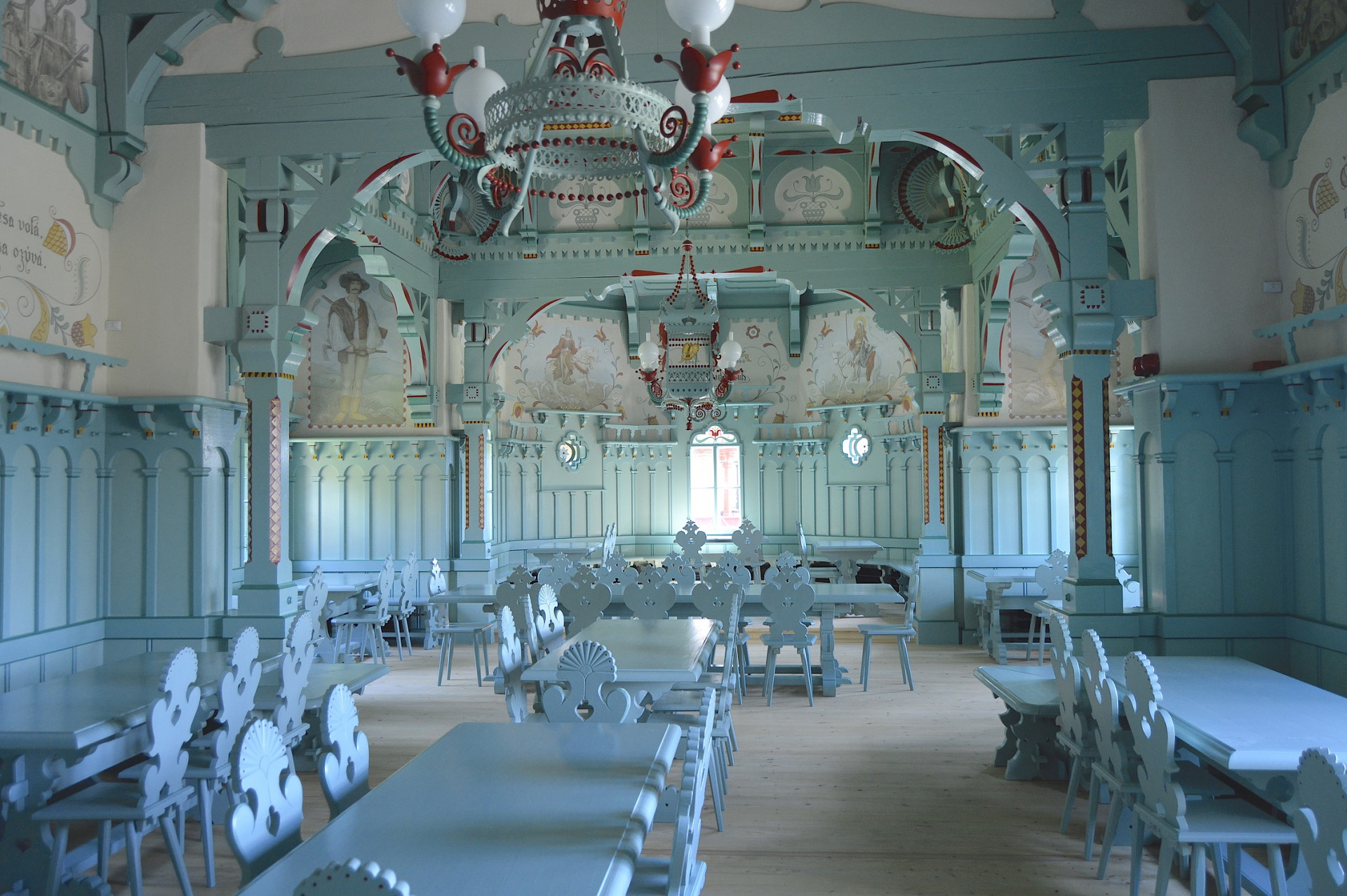 Obnova interiéru jídelny Libušín (Masák & Partner, s.r.o.), vítěz odborné poroty a zároveň vítěz veřejného hlasování v kategorii Dřevěné interiéry - realizace