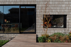 Rodinný dům v Bratislavě od Lang Benedek Associated Architects