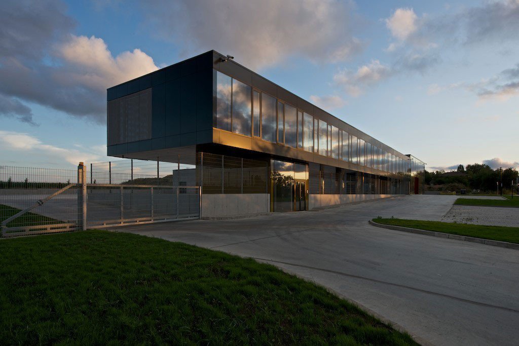 OK PLAN ARCHITECTS s.r.o., SKLADOVACÍ A PARKOVACÍ AREÁL BYCHL s.r.o. - foto