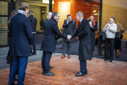 Premiér Babiš navštívil Fakultu architektury ČVUT. S novým rektorem Michalem Pěchoučkem se shodl potřebě rekonstrukce Strahovských kolejí.