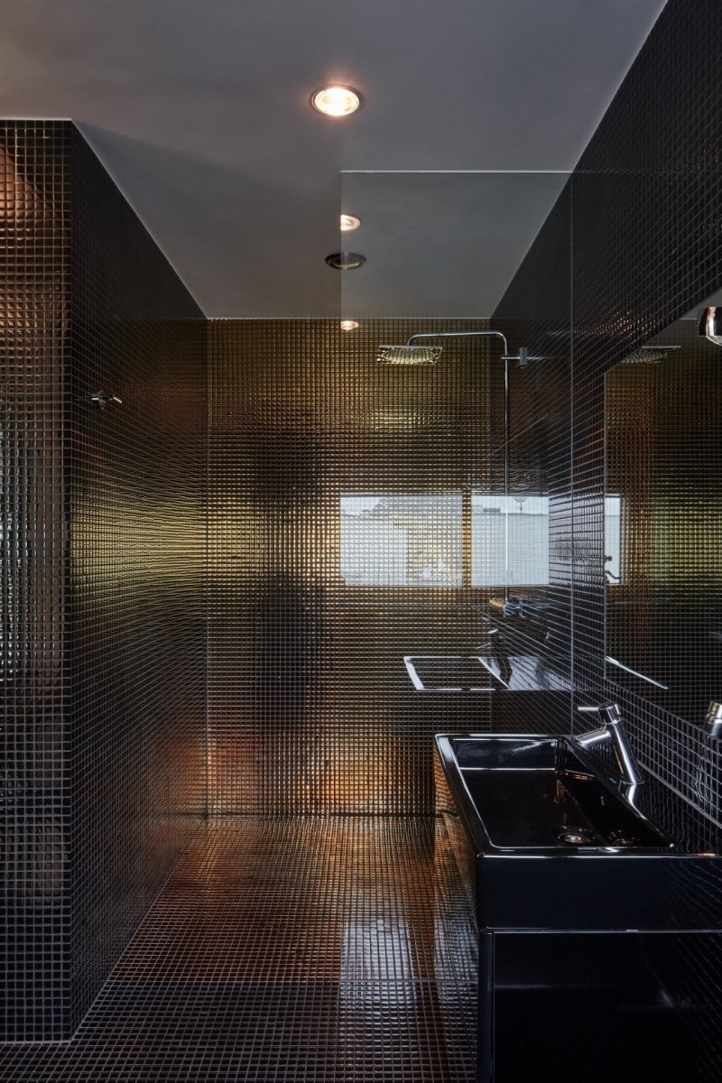 Lazy House, petrjanda/brainwork