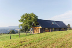 ov-a, Dům u Železného Brodu – foto