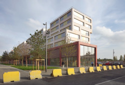 Vysokoškolské koleje Résidence Palaiseau ve Francii, studio 51N4E a Bourbouze & Graindorge