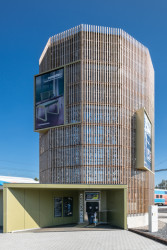 Rekonstrukce výpravní budovy a přilehlých prostor v Čelákovicích - cyklověž, Studio 519