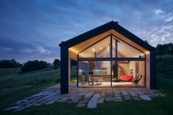 Rodinný dům na Rašovce od Atelieru SAD s.r.o. a interiérové designérky Ivety Zachariášové