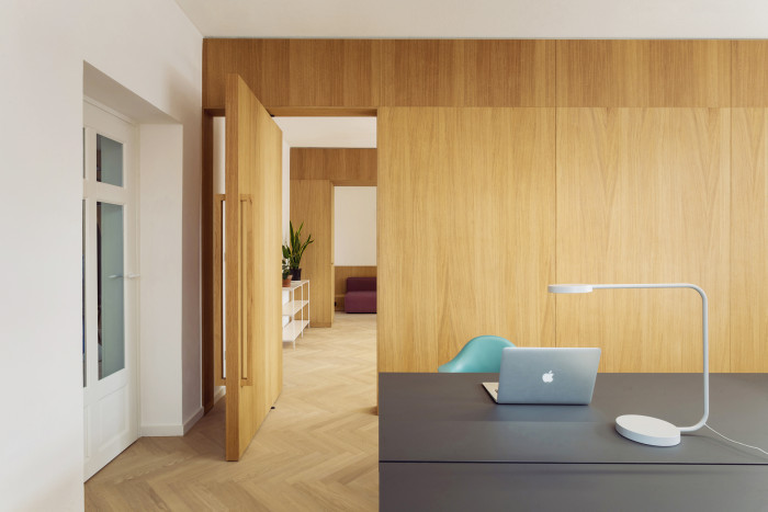 Rekonstrukce vily na Vinohradech od edit! architects