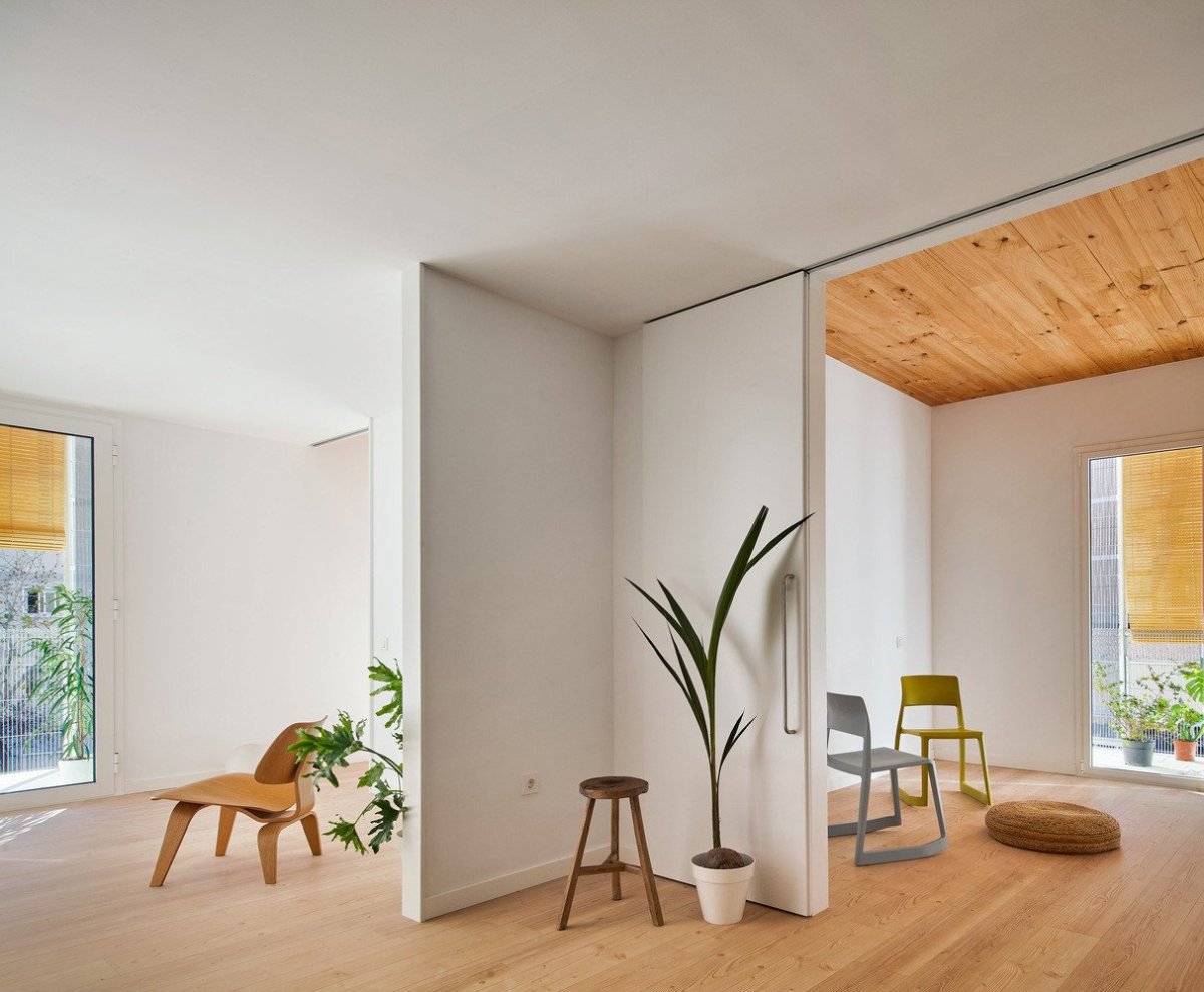Bytový dům v Barceloně od ateliéru Peris+Toral Arquitectes