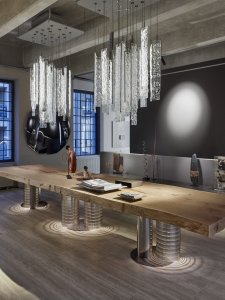 Studio Mimolit uvedlo v prostorách holešovického showroomu Konsepti výstavu Spřízněné duše