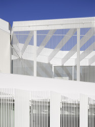 Rodinný dům #house#1.130 v Madridu, Estudio.Entresitio