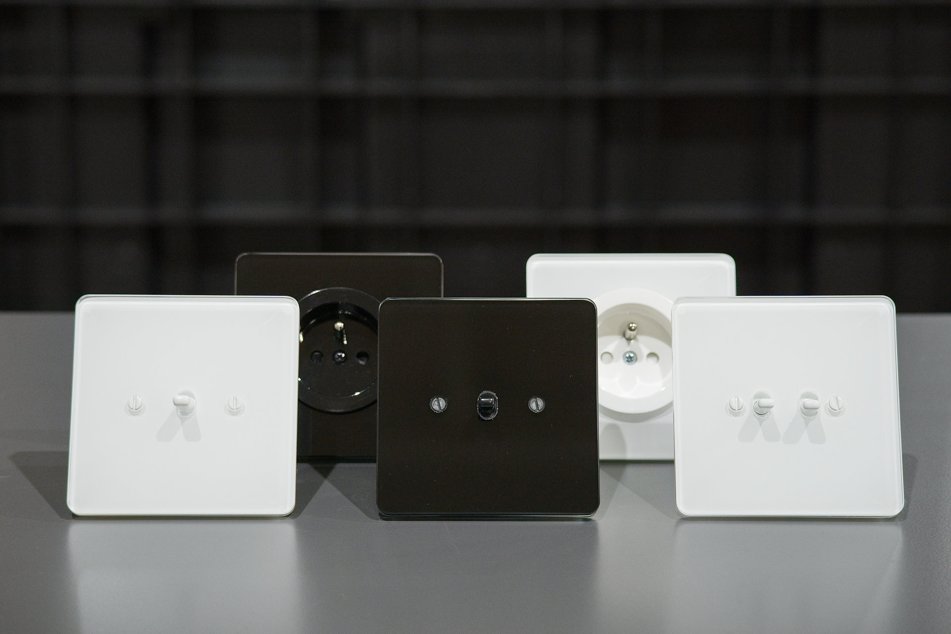 Nové páčkové vypínače a zásuvky NEXA