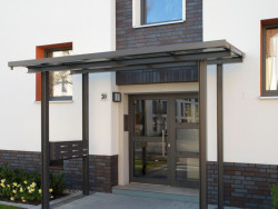 Často podceňované části, jako jsou sokly nebo vstupní prostory, mají významný funkční i vizuální dopad. 