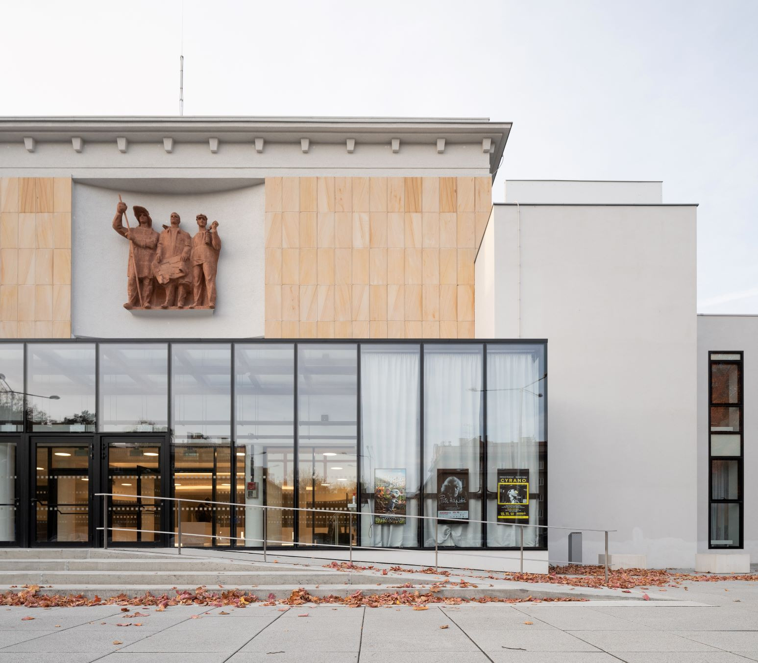 Nově zrekonstruovaný kulturní dům v Ostravě od Platforma architekti