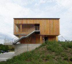 Loděnice Karloveské rameno v Bratislavě, OFFICE110 architekti