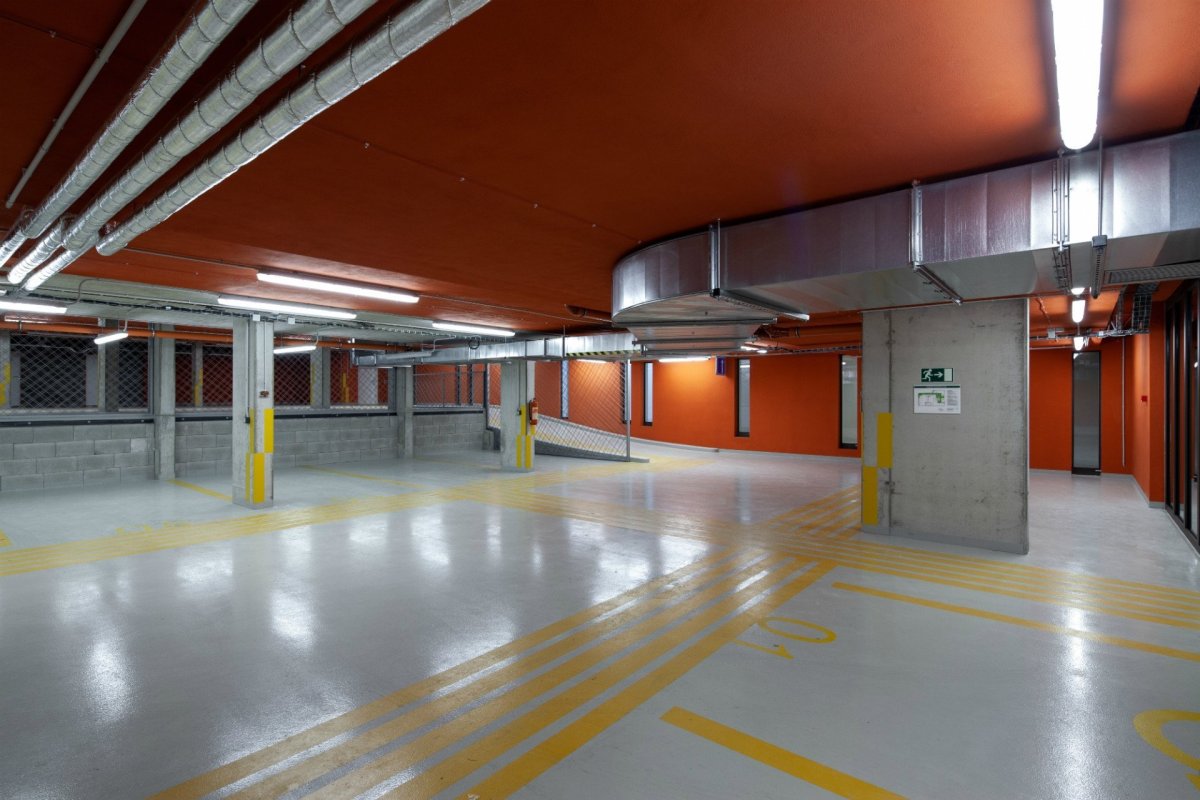 Bytový dům Sámova, Znamení čtyř - architekti
