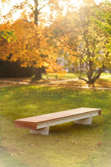 Lavička O v Luhačovicích (Kolekce O od Egoé)