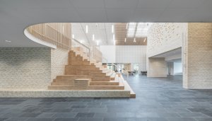 Rozšíření mezinárodní školy Ikast-Brande na komunitní a sportovní centrum od C.F. Møller Architects