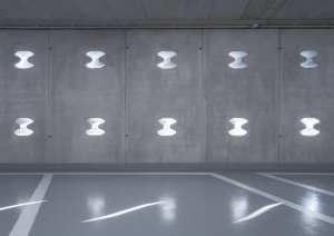Parkovací dům od Zdeňka Fránka v Dolních Břežanech