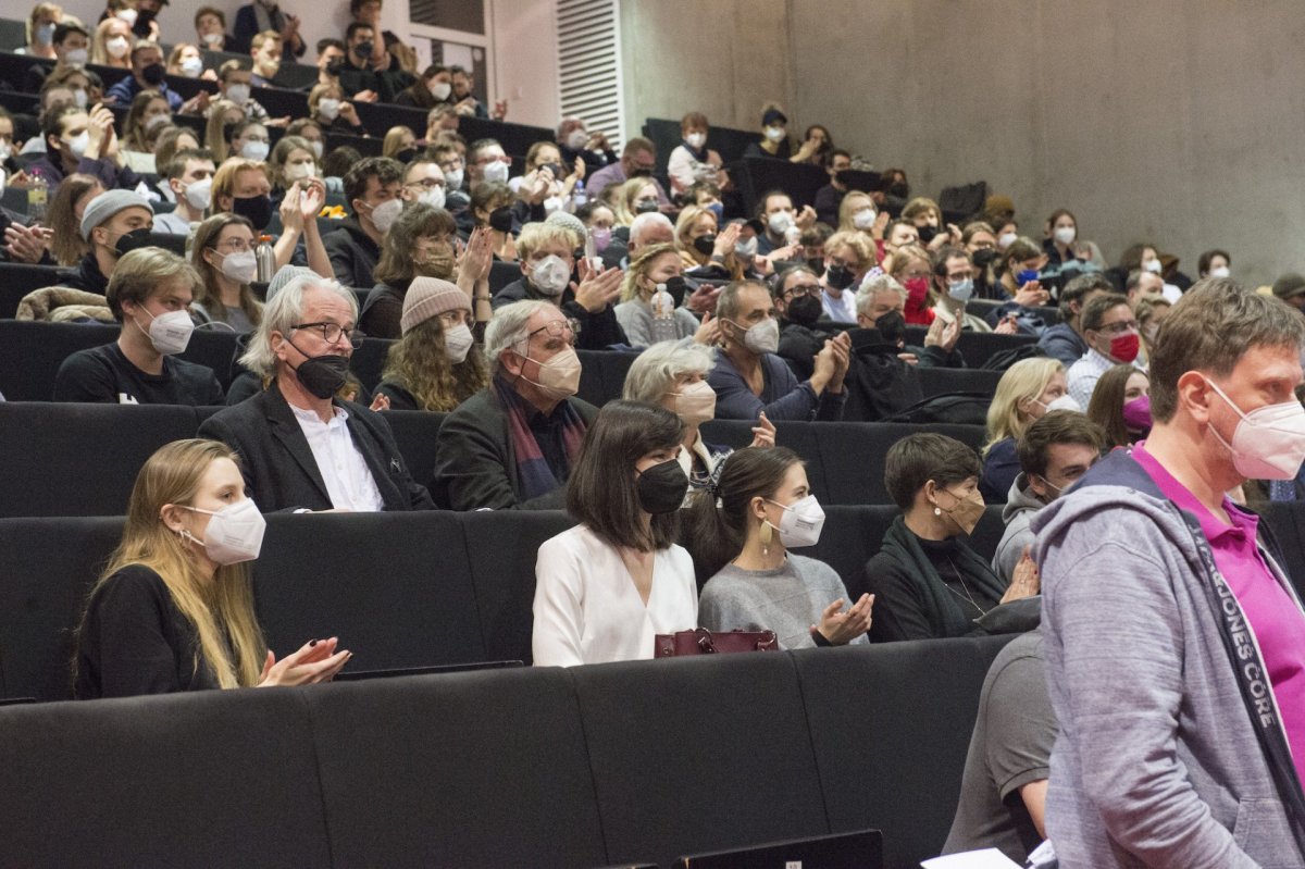 Premiéra filmu Trochu poučnej barák o budově Fakulty architektury ČVUT v Praze