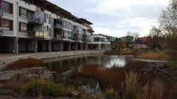 Dolní Břežany, jezírko – foto