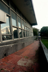 Současný stav Městských lázní Chomutov, které byly trvale uzavřené v roce 2012.