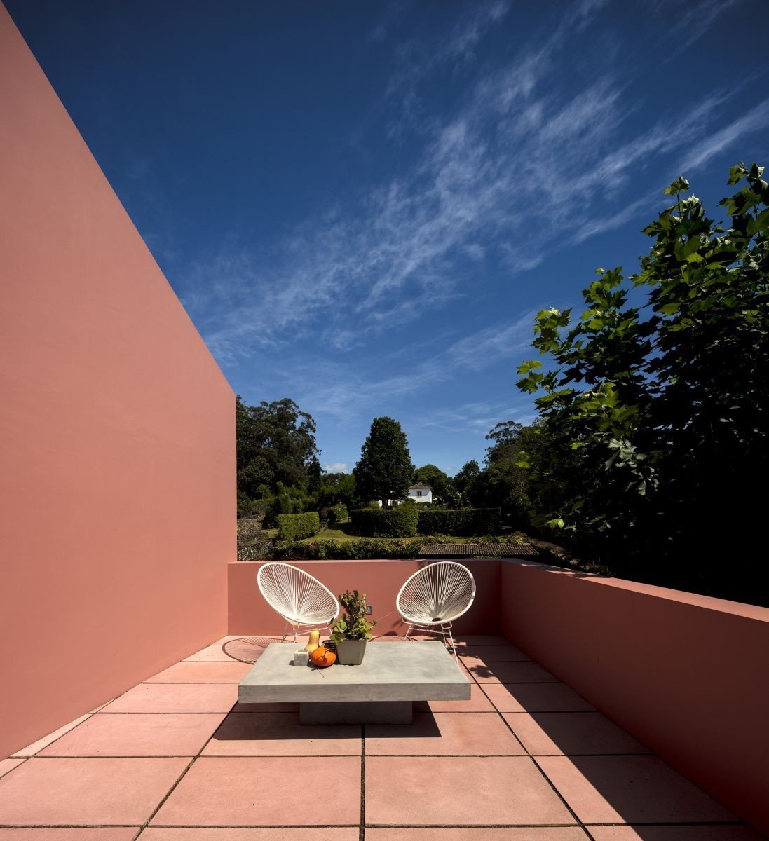 Pink House, Mezzo Atelier