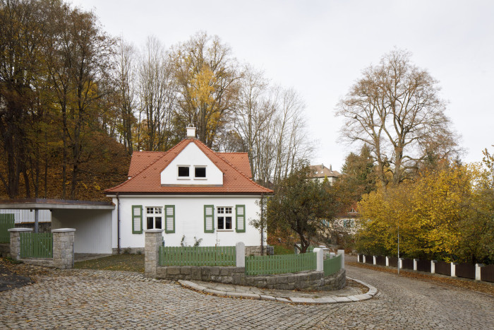Rekonstrukce původního domu akcentuje jeho charakteristické prvky.