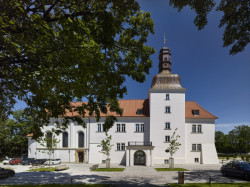 Rekonstrukce arcibiskupského zámku a zahrad na hotel, SHA Šafer Hájek architekti
