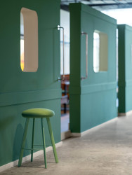 Odkaz na indický vlak, ale aplikovaný do evropského prostředí. (Bombay Express; Studio archicraft)