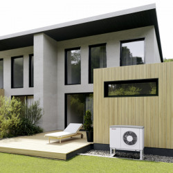 Dotační program Nová zelená úsporám zavádí kombinační bonus za chytré využití tepelného čerpadla spolu s fotovoltaickými panely.