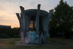 Výdech metra u Hlavního nádraží v Praze, Josef Danda