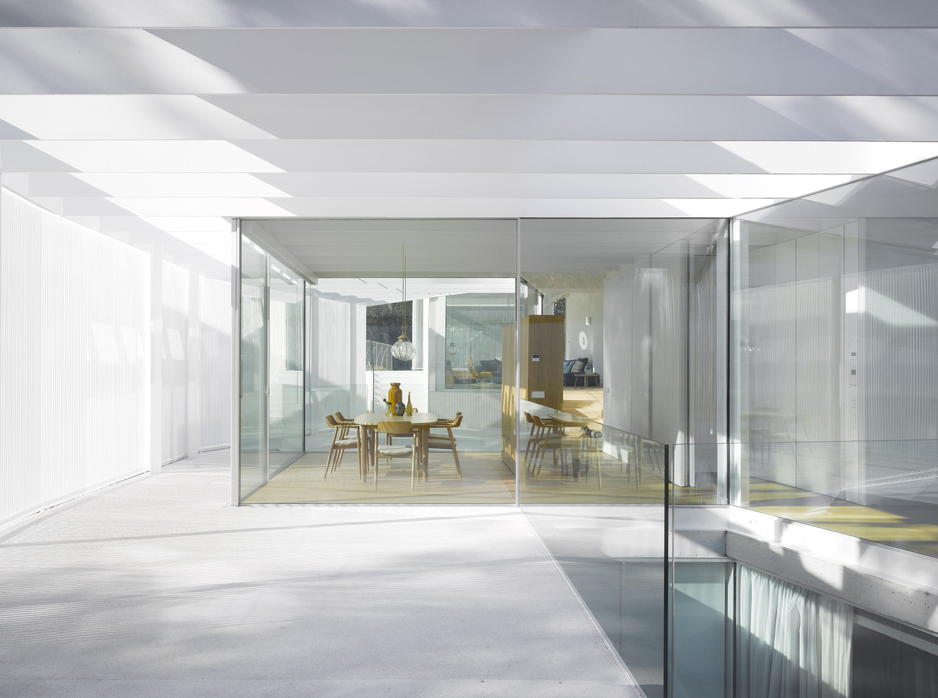 Rodinný dům #house#1.130 v Madridu, Estudio.Entresitio © Roland Halbe