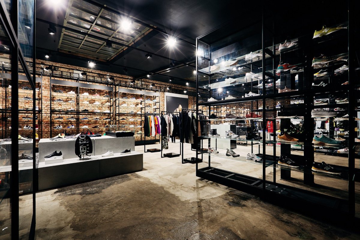 Redesign interiéru prodejny Footshop v pražském prostoru Vnitroblock, studio EYELEVEL.