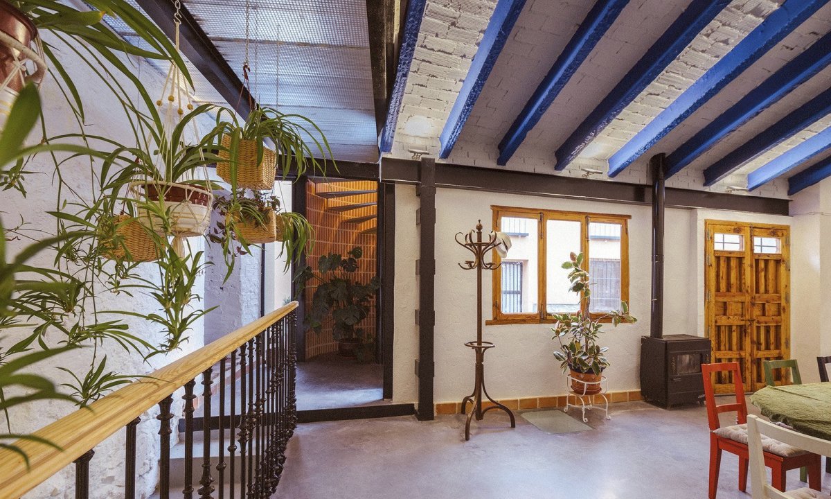 Proměna hospodářských staveb na bydlení, OOIIO architecture