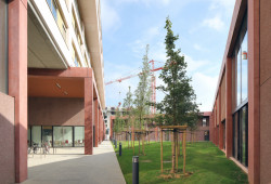 Vysokoškolské koleje Résidence Palaiseau ve Francii, studio 51N4E a Bourbouze & Graindorge