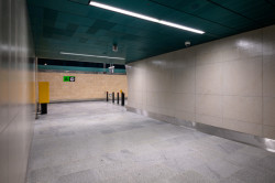 Zrekonstruovaná stanice metra Jiřího z Poděbrad je nově přístupná i osobám s omezenou schopností pohybu a orientace. 