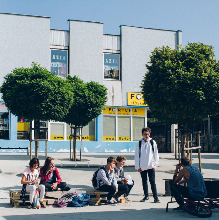 Revitalizace vnitřního prostoru nákupního střediska Centrum v Prešově, zerozero.