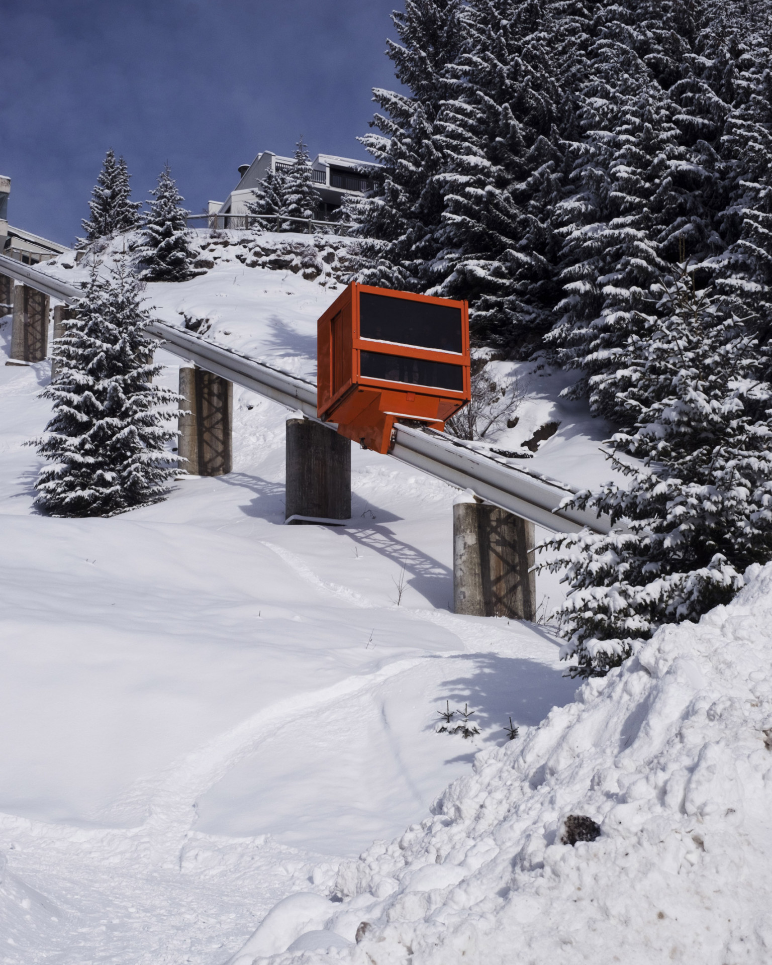 Brutalistní lyžařský rezort Flaine ve Francii, Marcel Breuer © Arthur Fechoz