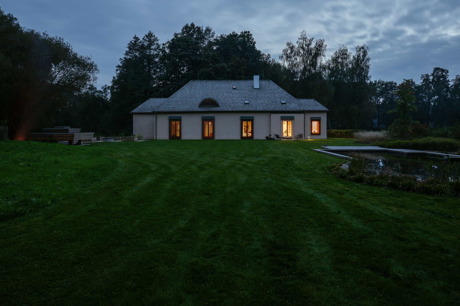 Zásadní je pro ni však i vrstva z poloviny 20. století – konkrétně krov realizovaný kolem roku 1948